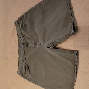 Wrangler denim olive khaki shorts
